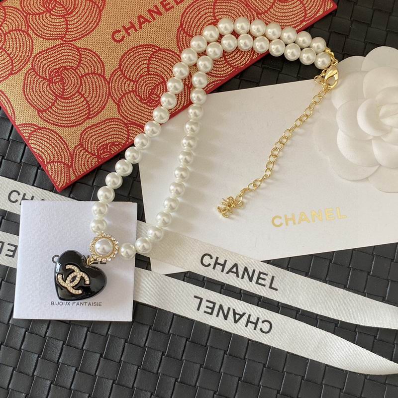 Chanel necklace 1lyx10